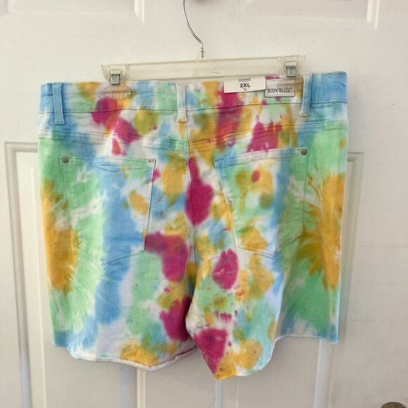 Judy Blue Woman's Plus-Size Tie-Dye High-Rise Summer Stretch Denim Shorts Sz 2XL - Picture 6 of 10